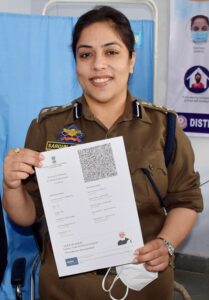 DC, SSP take first dose of Covid-19 vaccine at DH Udhampur