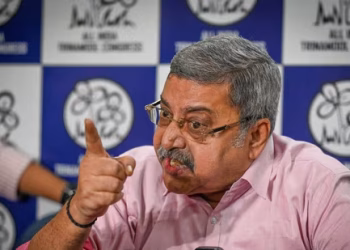 ‘Choose me or Abhishek’: Kalyan Banerjee’s ultimatum to Mamata on ‘arrogant’ nephew amid MP exodus